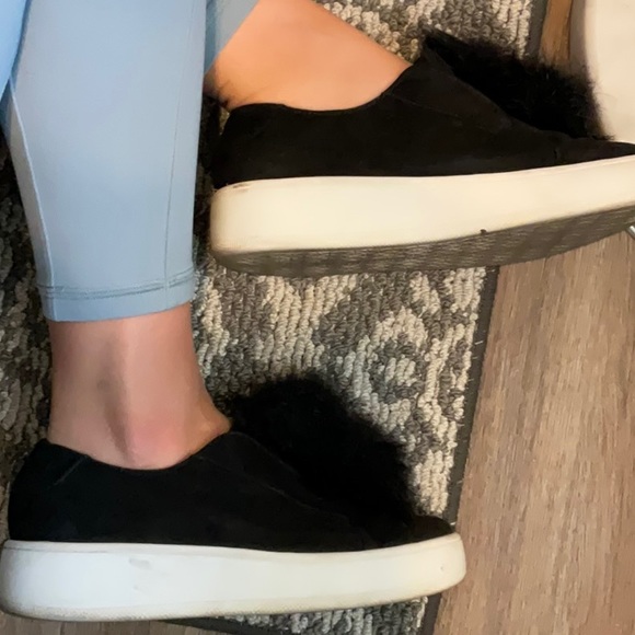 Steven Madden Pom Pom slip on shoes - Picture 1 of 6